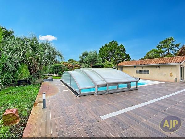 Maison à vendre Lege Cap Ferret - 6 pièces, 138m² avec 5 chambre(s) à 622 745€ - AJP Immobilier Lège-Cap-Ferret