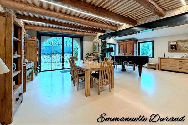 Maison de village de 190 m²