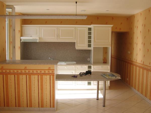 Immeuble dans le centre de Bressuire 7 appartements et 1 garage