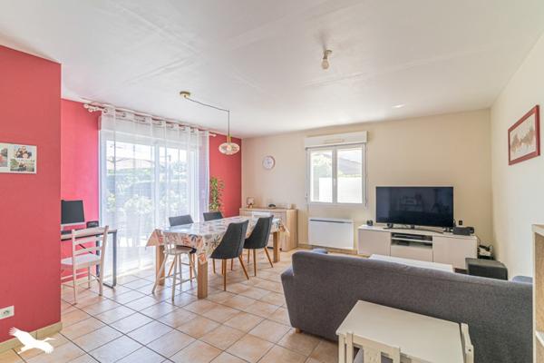 Maison à vendre 365 680 € Léognan 4 p 80,8 m² DPE C