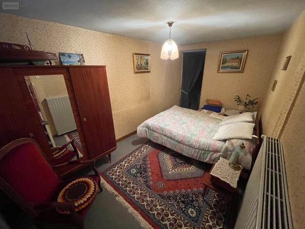 Maison de ville à vendre à Cézy dans l'Yonne (89410), ref : 2400014