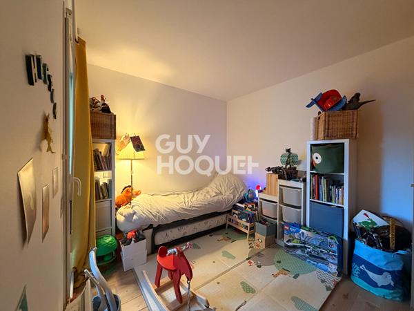 DEUX PIECES DE 42 M² AVEC TERRASSE