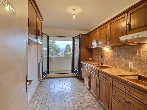 Appartement La Motte Servolex 3 pièces 82 m2 avec terrasse et Box