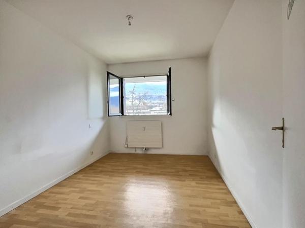 Appartement La Motte Servolex 3 pièces 82 m2 avec terrasse et Box