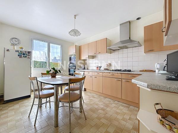 Maison à vendre 4 chambres à Méry-sur-Oise 133m² utile