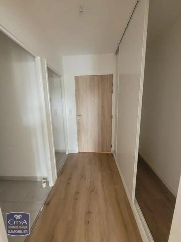 Appartement à louer 3 pièces 66.35m² Valenciennes (59300)