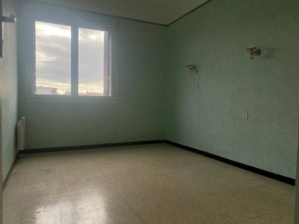 Toulon - Les Routes - Maison -Haute de Villa - jardin et terrasse