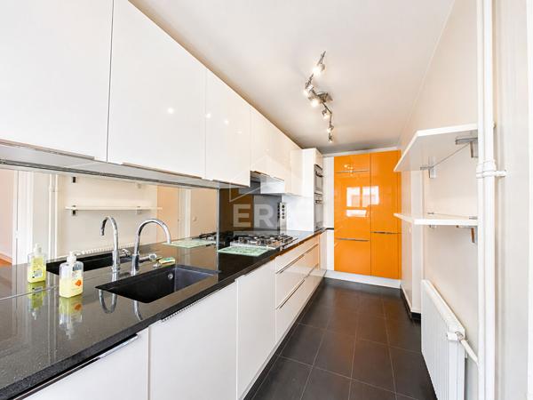 Appartement Paris 4 pièce(s) 89.10m2