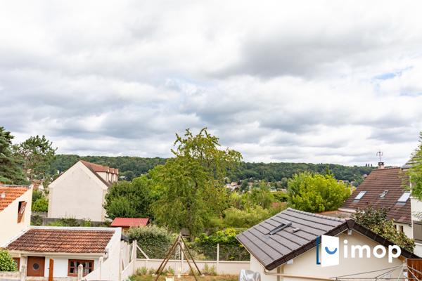 Pavillon à rénover en limite de Villebon