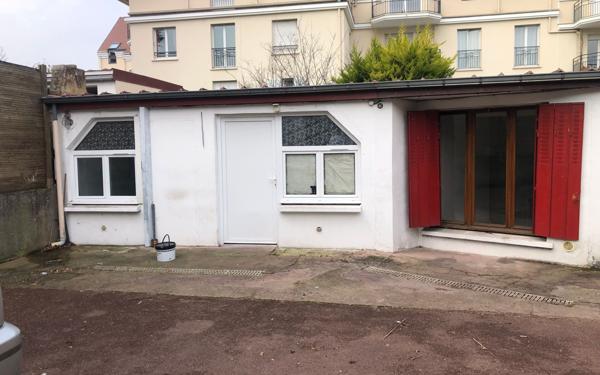 Immeuble à vendre    9 pièces • 220 m2 Longjumeau