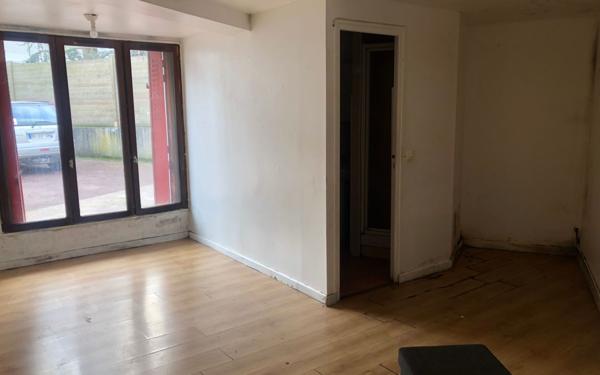 Immeuble à vendre    9 pièces • 220 m2 Longjumeau