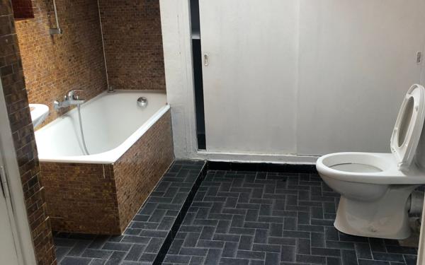 Immeuble à vendre    9 pièces • 220 m2 Longjumeau