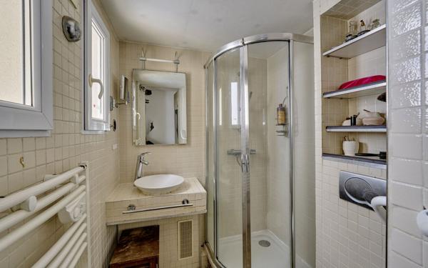 Appartement à vendre    4 pièces • 63,57 m2 Vanves