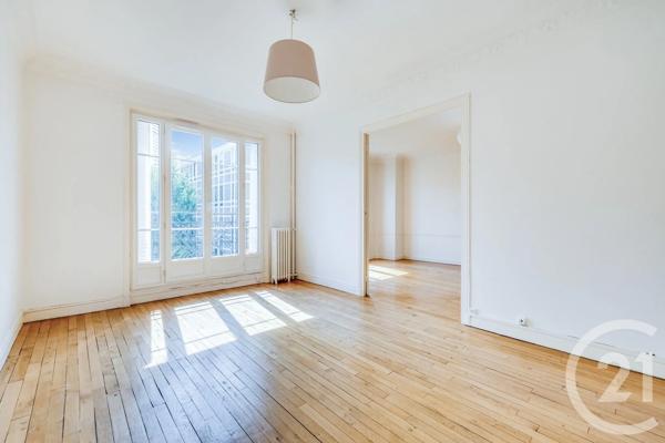 Appartement F3 à vendre  3 pièces - 69,12 m 2   PARIS  - 75015
