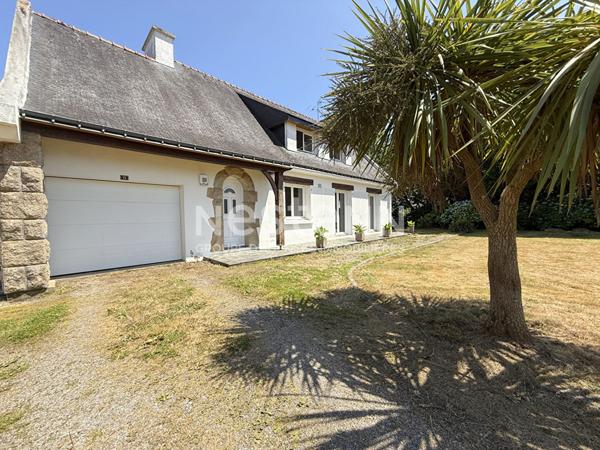 Maison traditionnelle à vendre à REMUNGOL 5 chambres sur un beau terrain de 2530 m² avec garage