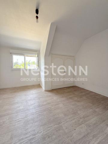 Maison traditionnelle à vendre à REMUNGOL 5 chambres sur un beau terrain de 2530 m² avec garage