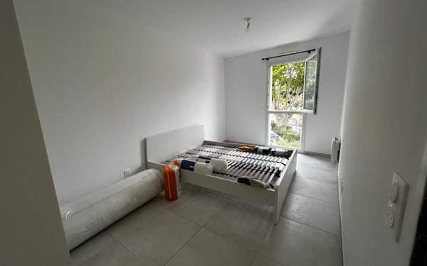 Appartement à louer    3 pièces •  Istres