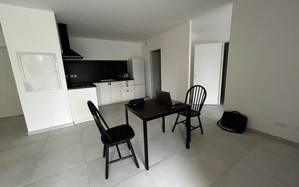 Appartement à louer    3 pièces •  Istres