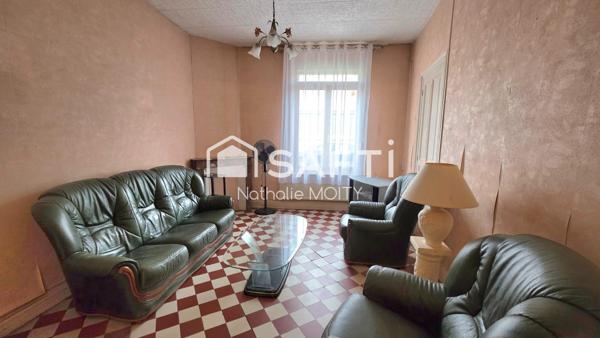 Maison T3 à rénover avec cour, possibilité T4