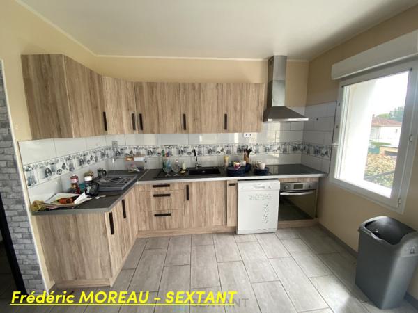 Sympathique maison de 85m2 sur Garage et Buanderie avec beau terrin de 800m2 piscinable