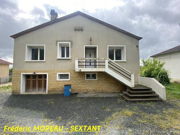 Sympathique maison de 85m2 sur Garage et Buanderie avec beau terrin de 800m2 piscinable