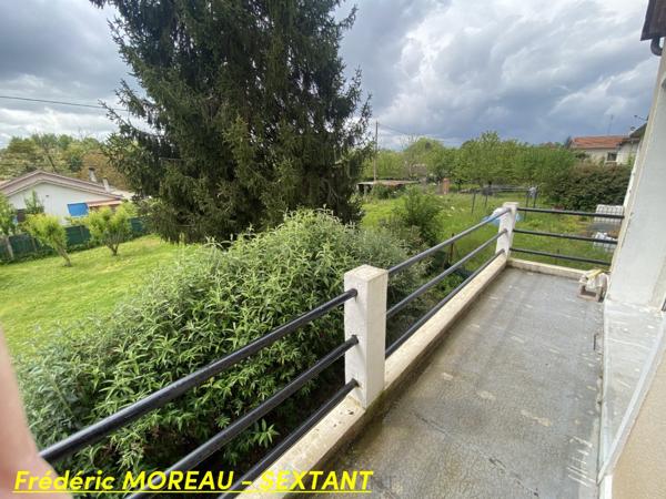 Sympathique maison de 85m2 sur Garage et Buanderie avec beau terrin de 800m2 piscinable