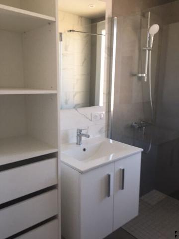 Chambre avec salle d'eau privative en COLOCATION meublée à 15 mn des Herbiers