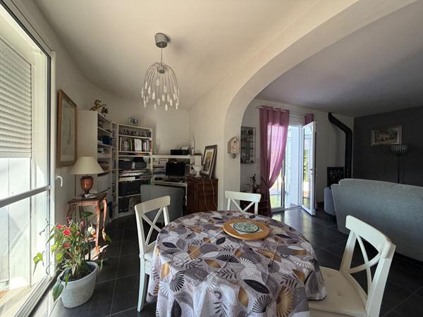 A vendre aux portes de Périgueux, dans un environnement campagne, Maison Notre Dame De Sanilhac 4 pièce(s) 125 m2