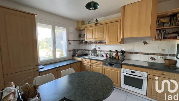 Maison 5 pièces de 139 m² à Saint-Jean-le-Blanc (45650)