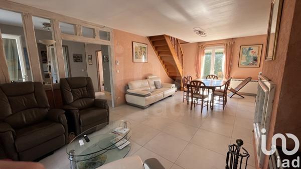 Maison 5 pièces de 139 m² à Saint-Jean-le-Blanc (45650)