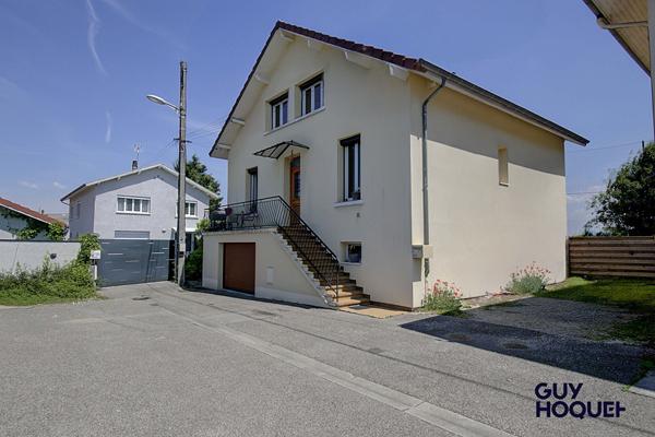 Maison Peronnas 5 pièce(s) 120 m2 terrain 400 m²