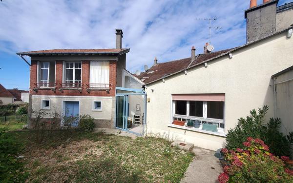 Maison à vendre    4 pièces •  Crécy-la-Chapelle