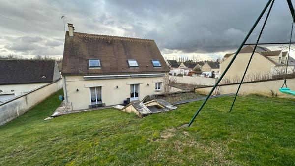Maison de 7 pièces, 5 Chambres située à Jaux 60880