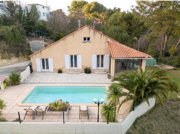 Villa de type 4 de 95 m² sur parcelle de 2 800 m² de terrain naturel