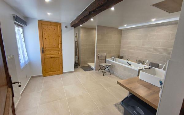 Maison à vendre    6 pièces • 237,40 m2 Bassevelle