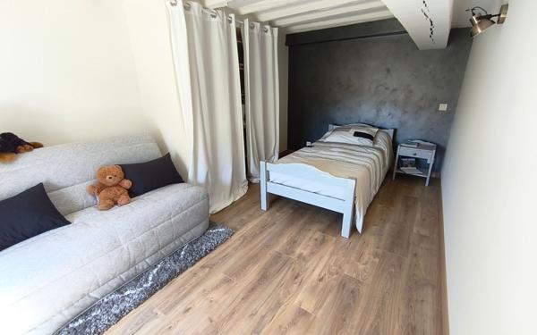 Maison à vendre    6 pièces • 237,40 m2 Bassevelle