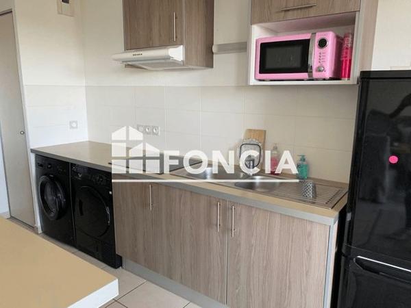 Location Appartement 3 pièces 69.11 m² - 447 AVENUE DU MEDOC Bruges 33520