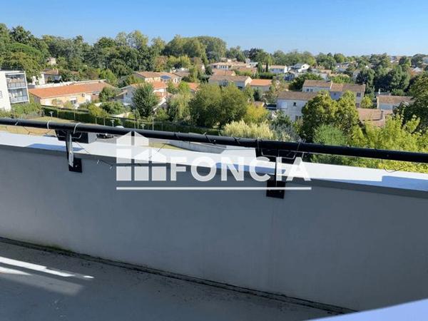 Location Appartement 3 pièces 69.11 m² - 447 AVENUE DU MEDOC Bruges 33520