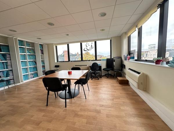 Local professionnel / commercial