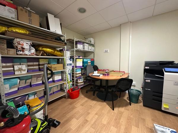 Local professionnel / commercial