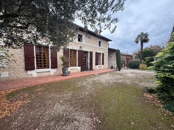 79100 LOUZY Maison Louzy 6 pièce(s) 182 m2