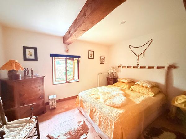 79100 LOUZY Maison Louzy 6 pièce(s) 182 m2