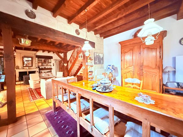 79100 LOUZY Maison Louzy 6 pièce(s) 182 m2