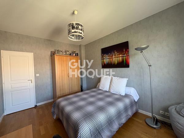 PROPRIÉTÉ FAMILIALE DE 225 M² AVEC PISCINE ET GARAGE