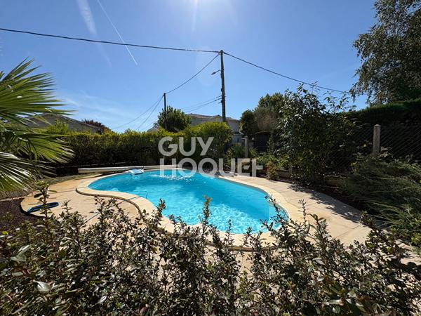 PROPRIÉTÉ FAMILIALE DE 225 M² AVEC PISCINE ET GARAGE
