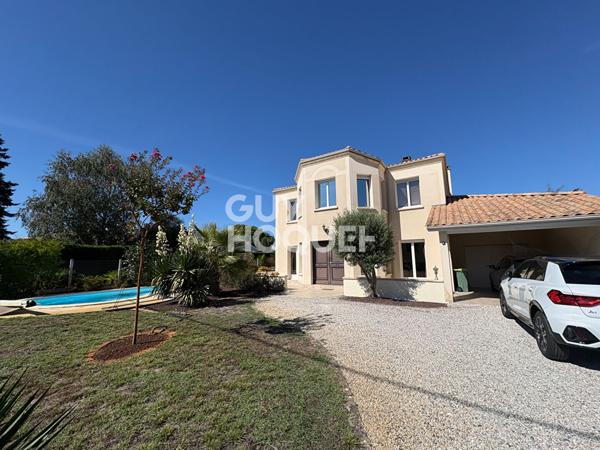 PROPRIÉTÉ FAMILIALE DE 225 M² AVEC PISCINE ET GARAGE