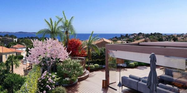 Penthouse avant-gardiste, terrasse, vue mer, commerces à pied