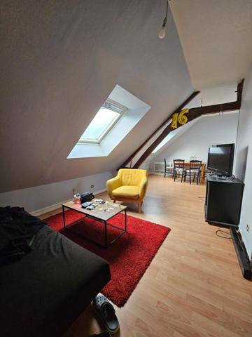 Immeuble à MAROLLES-LES-BRAULTS, 72260 - 450m²