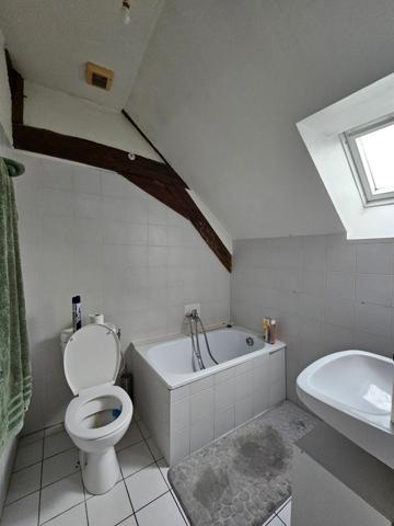 Immeuble à MAROLLES-LES-BRAULTS, 72260 - 450m²