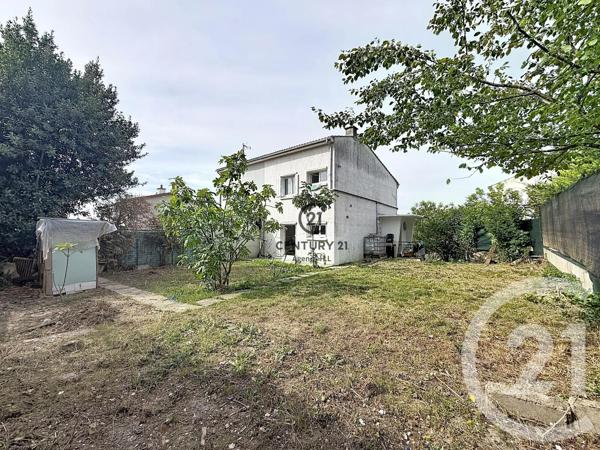 Maison à vendre  4 pièces - 102,60 m 2   NOISY LE SEC  - 93